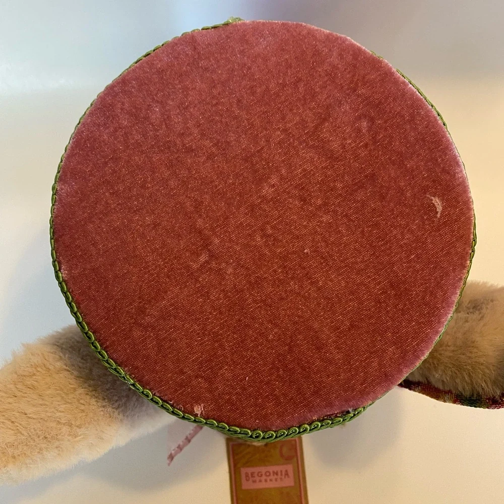 NWT Begonia Market Rose Mauve Velvet Mini Top Hat ~ 7” Decorative Display Piece